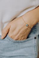 Asjuweel armband 'Round' | As verwerkt in ronde bedel aan de pols | gftd. jewelry