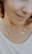 Ketting 3 bedels uitgefreesde letters handschriftlettertype gftd. jewelry