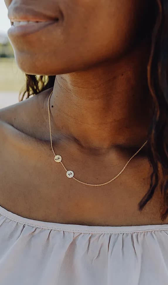 Collier avec 2 charms | Collier personnalisé avec 2 initiales ou pierres de naissance | gftd. jewelry