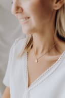 Asjuweel 'Moon' | Ashanger met ruwe afwerking in zilver of goud | gftd. jewelry
