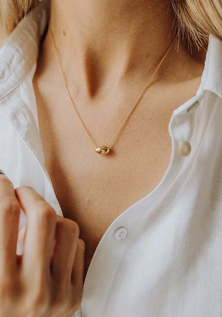 Bijou cinéraire 'Pearl' | Pendentif cinéraire en forme de perle en argent ou or | gftd. jewelry