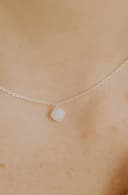 Muttermilch-Kette mit Cushion-Cut-Erinnerungsstein, Muttermilch verarbeitet, Silber.