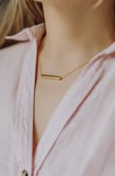 Asjuweel 'The Bar' | Staafvormige ashanger met ketting in zilver of goud | gftd. jewelry