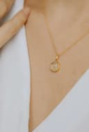 Collier cinéraire 'My Moon and Stars' | Pendentif lune et étoiles avec cendres | gftd. jewelry