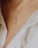 Borstvoedingsjuweel ketting Druppel moedermelk omgevormd tot gefaceteerde druppel zilver gftd. jewelry