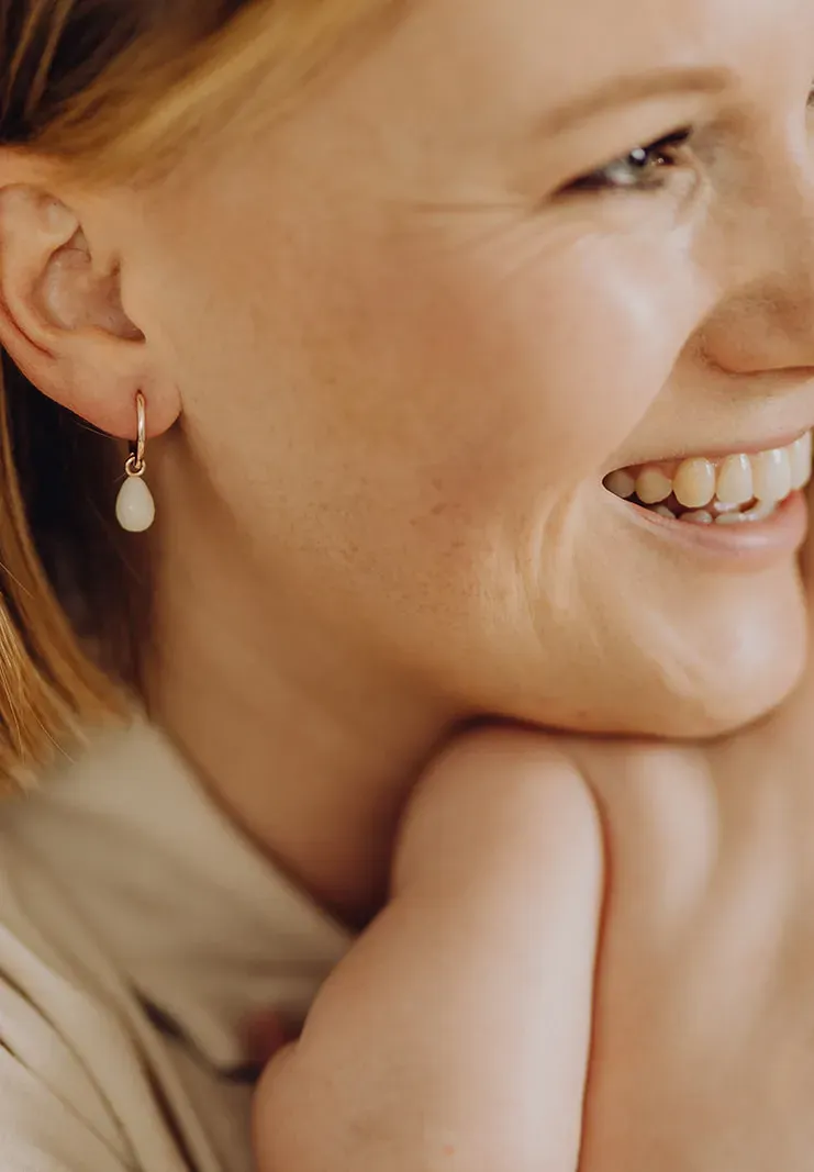 Muttermilch Ohrringe 'Tropfen' | Muttermilchschmuck umgeformt zum Tropfen Gedenkstein Ohrringe | gftd. jewelry