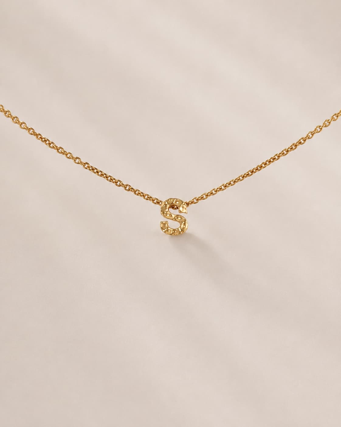 Ketting met 1 letter | Gepersonaliseerde letter ketting | gftd. jewelry